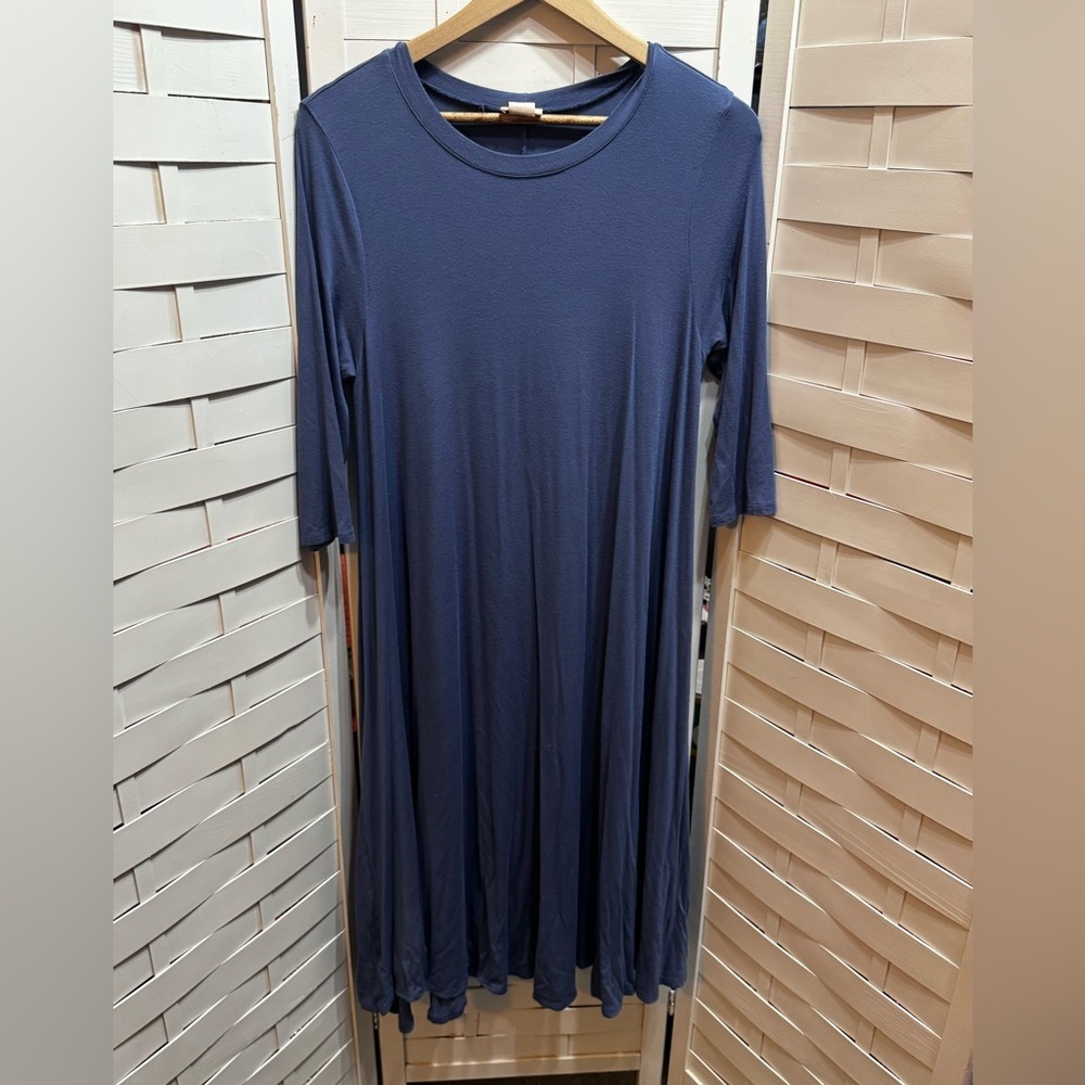 Iconic Luxe Maxi Dress